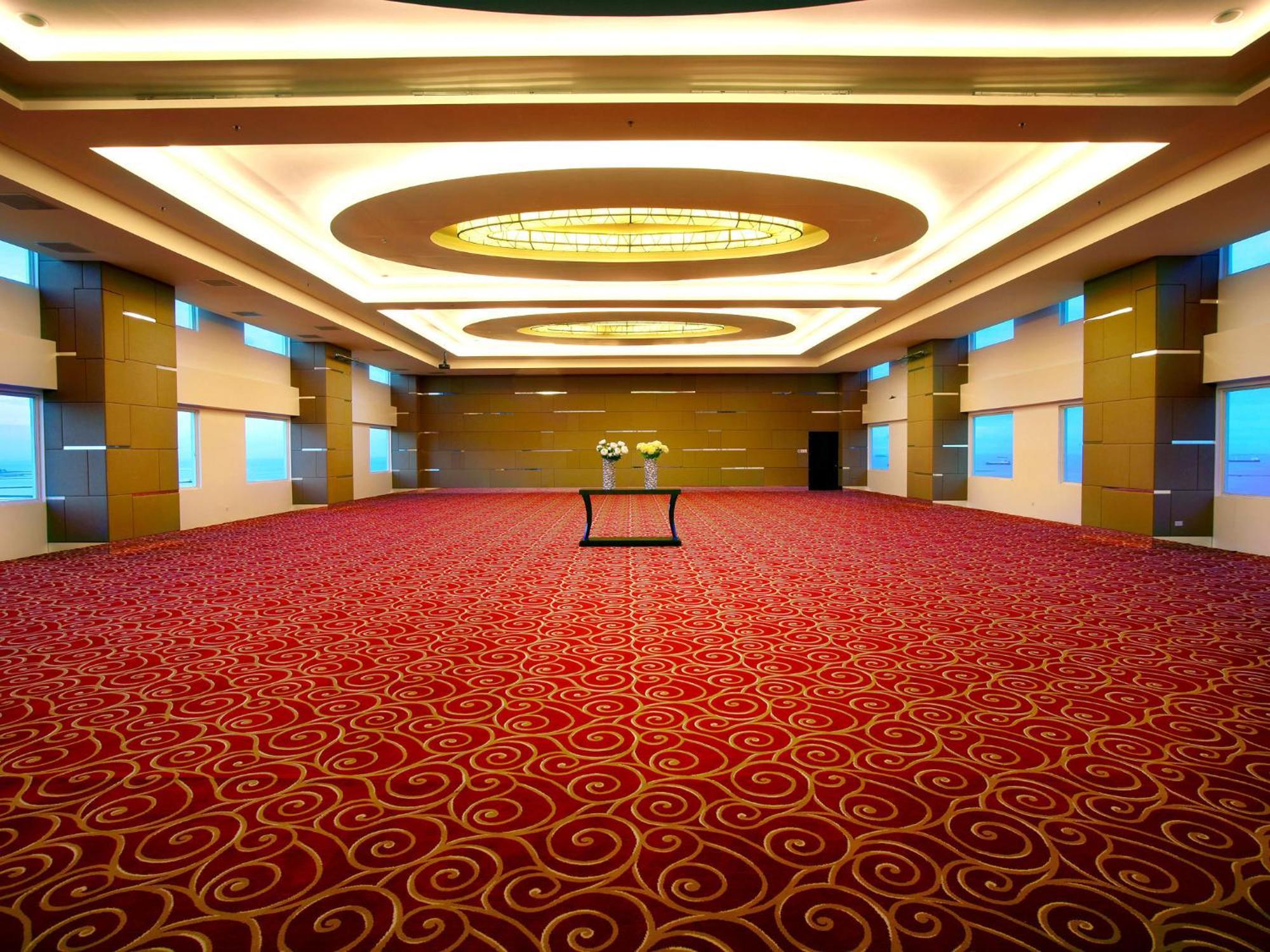 马卡萨阿斯顿酒店及会议中心 外观 照片